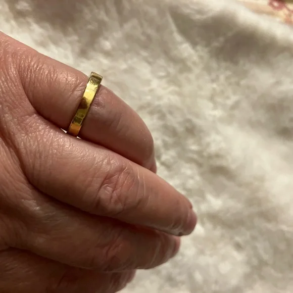 Vintage Ring - Picture 9 of 12